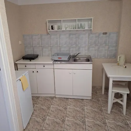 Goscinne ホームステイ ムジェジノ